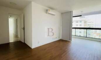 Imagem 7: Apartamento de alto padrão à venda em Santa Rosa, Niterói-RJ: 3 quartos, 1 suíte, 1 sala