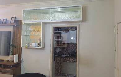 Imagem 4: Apartamento à venda em Icaraí, Niterói-RJ: 2 quartos, 1 sala, 1 banheiro, 70m² de área. Ve