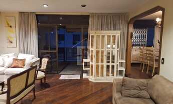 Imagem 2: Oportunidade imperdível: Apartamento de luxo em Icaraí com 4 quartos, 3 suítes, 3 salas e