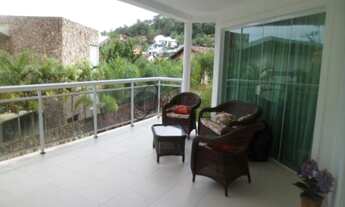 Imagem: Magnífica Casa em Condomínio!