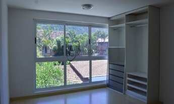 Imagem: Ampla casa com 2 quartos, sendo 2 suítes