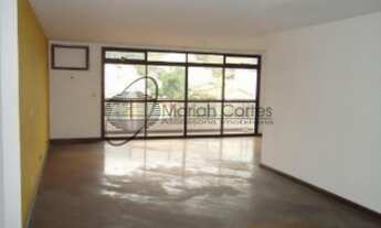 Imagem 3: Excelente 4qtos com 2 vgs, planta única no Centro