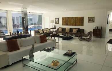 Imagem 2: Impressionante mansão triplex a venda no Condomíni