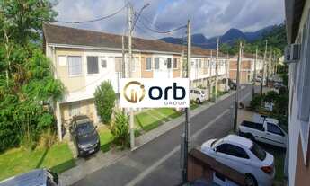 Imagem 4: Casa à venda Condomínio Grand Family - Imóvel de 3 quartos com suíte, sala ampla e vaga de