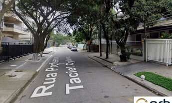 Imagem 4: Leilão de Apartamento Exclusivo com 2 Quartos e 2 Vagas no Recreio dos Bandeirantes, Rio d