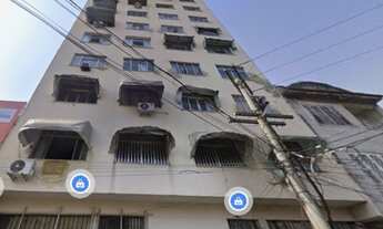 Imagem 2: Leilão de Apartamento: Imóvel de 2 Quartos no Centro de Niterói-RJ, 63m² - Oportunidade Ún