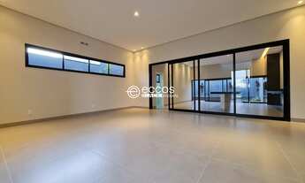 Imagem: Casa à venda em condomínio fechado