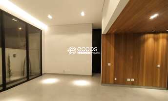 Imagem 3: Casa em condomínio fechado com 4 suítes na Zona Sul