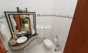 Imagem 3: Chácara com 12.000m2 de área, 453m2 construídos