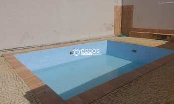 Imagem: Casa com 3 quartos para venda no bairro