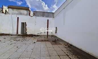 Imagem 1: Dois lotes para venda no bairro Nossa Senhora das Graças