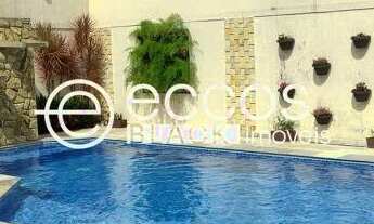 Imagem: Casa com 4 quartos para venda no bairro