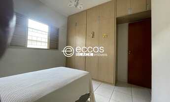 Imagem: Casa com 3 quartos para venda no bairro