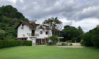 Imagem: Linda Casa na Serra com Lazer Completo e