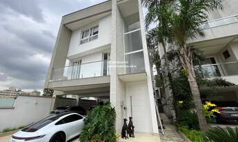 Imagem: Casa contemporânea em condomínio fechado