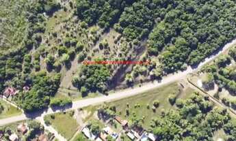 Imagem 3: Área com 69.831 m², com 255 metros de frente para a Rodovia BA 001. A 300 metros da Praia