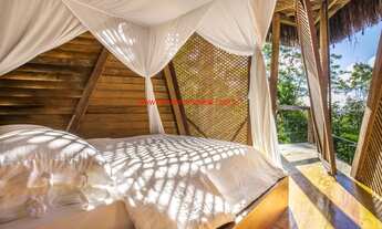 Imagem 6: Casa dos sonhos a venda em Itacaré Bahia! Arquitetura despojada e estilo exuberante em mei