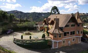 Imagem 2: CASA RESIDENCIAL em CAMPOS DO JORDÃO - SP, Região do Atalaia