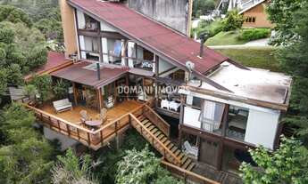 Imagem: 6 dormitórios, 6 suíte, 1 banheiros, 2