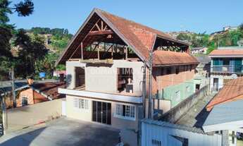 Imagem: CASA RESIDENCIAL em CAMPOS DO JORDÃO