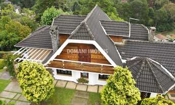 Imagem 1: 4 dormitórios, 4 suíte, 1 banheiros, 4 vagas na garagem