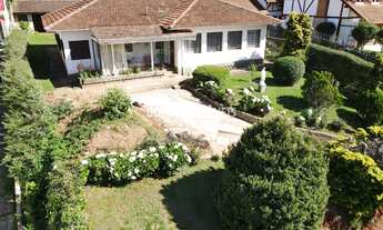 Imagem: CASA RESIDENCIAL em CAMPOS DO JORDÃO