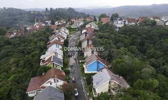 Imagem 6: CASA RESIDENCIAL em CAMPOS DO JORDÃO - SP, Região do Alto do Capivari