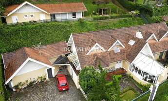 Imagem: 6 dormitórios, 5 suíte, 1 banheiros, 4