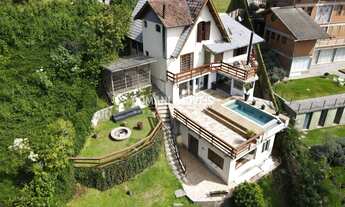 Imagem: 4 dormitórios, 3 suíte, 2 banheiro, 2