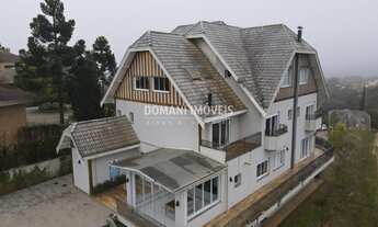 Imagem 2: CASA RESIDENCIAL em CAMPOS DO JORDÃO - SP, Região do Alto do Capivari