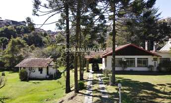 Imagem: 3 dormitórios, 2 banheiro, 3 vagas na garagem