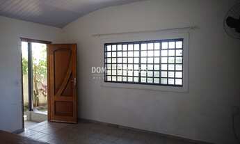 Imagem 2: 2 dormitórios, 1 banheiros, 2 vagas na garagem