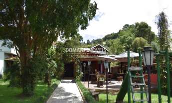 Imagem: 2 banheiro, 15 vagas na garagem