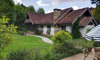 Imagem 2: 6 dormitórios, 6 suíte, 1 banheiros, 4 vagas na garagem