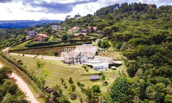 Imagem: 6 dormitórios, 6 suíte, 10 vagas na garagem