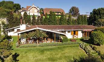 Imagem: CASA RESIDENCIAL em CAMPOS DO JORDÃO