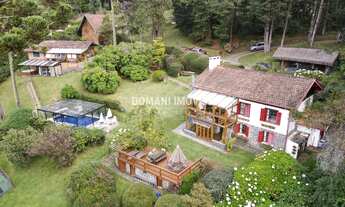 Imagem: 4 dormitórios, 2 suíte, 1 banheiros, 5