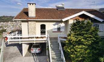 Imagem 2: 3 dormitórios, 1 suítes, 1 banheiros, 2 vagas na garagem