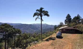 Imagem: 3 dormitórios, 1 banheiros, 4 vagas na