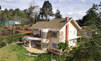 Imagem 2: CASA RESIDENCIAL em CAMPOS DO JORDÃO - SP, Região do Alto do Capivari