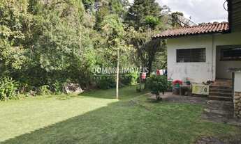 Imagem 3: 6 dormitórios, 3 banheiro, 2 vagas na garagem