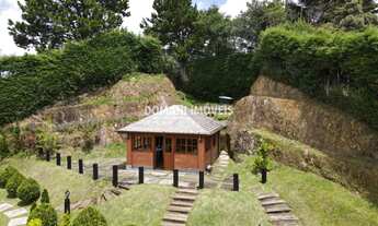Imagem 6: 4 dormitórios, 2 suíte, 1 banheiros, 2 vagas na garagem