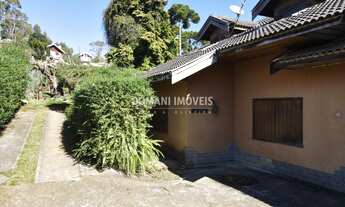 Imagem 2: 5 dormitórios, 3 suíte, 1 banheiros, 2 vagas na garagem