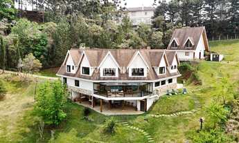 Imagem: 6 dormitórios, 6 suíte, 4 vagas na garagem