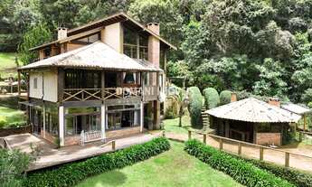 Imagem: 3 dormitórios, 3 suíte, 1 banheiros, 4