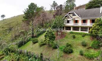 Imagem 2: CASA RESIDENCIAL em CAMPOS DO JORDÃO - SP, Região do Alto do Capivari