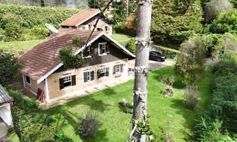 Imagem 4: CASA RESIDENCIAL em CAMPOS DO JORDÃO - SP, Região do Alto do Capivari