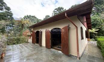 Imagem 2: CASA RESIDENCIAL em CAMPOS DO JORDÃO - SP, Região do Atalaia