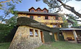 Imagem 2: CASA RESIDENCIAL em CAMPOS DO JORDÃO - SP, Região do Alto do Capivari