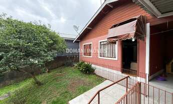 Imagem: 3 dormitórios, 1 banheiros, 2 vagas na